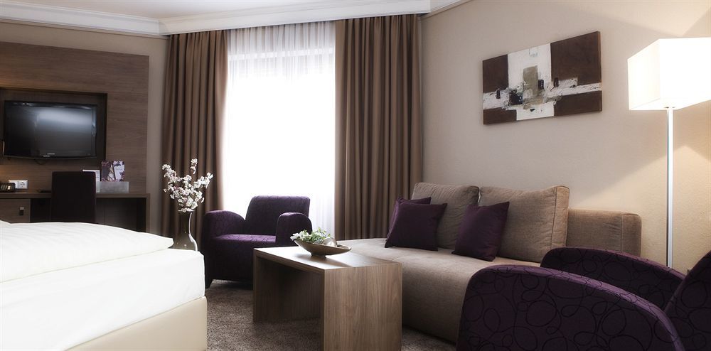 Ringhotel Nassau-Oranien Hadamar ภายนอก รูปภาพ