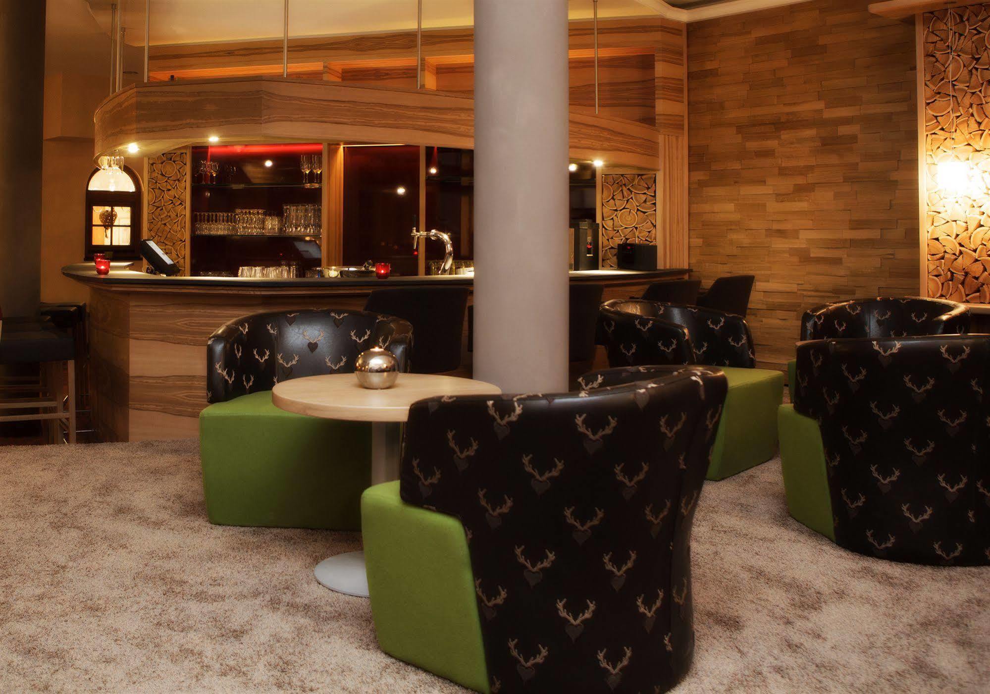 Ringhotel Nassau-Oranien Hadamar ภายนอก รูปภาพ
